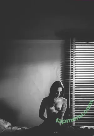 Angie.arena nude photo #0008