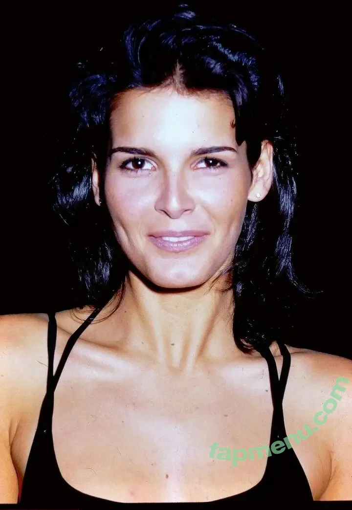 Angie Harmon nude photo #0201 (angieharmon)