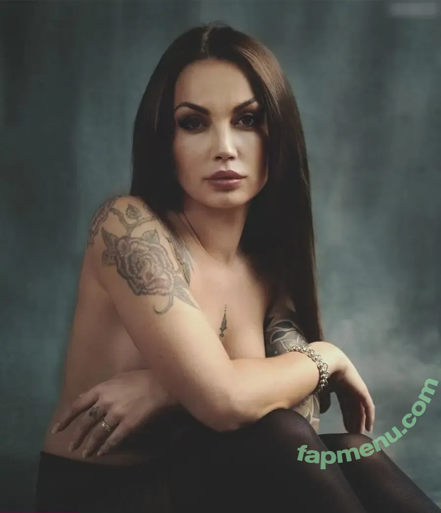 Angie Teubner nude photo #0018 (angie_teubner / naughtygrace111)