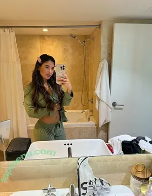Angie Varona / angievarona nude photo #0011