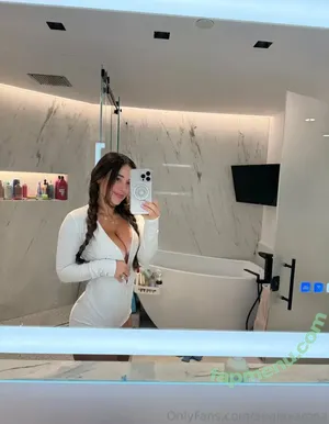 Angie Varona / angievarona nude photo #0001