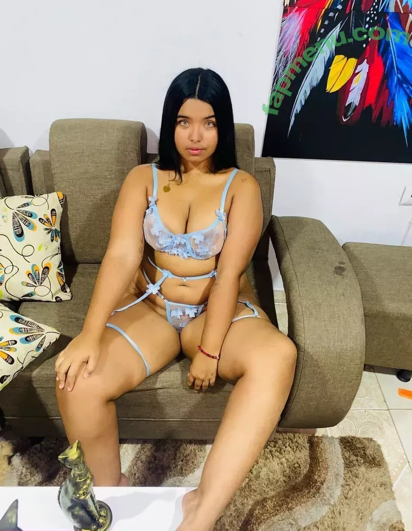 angiecoss18 nude photo #0005 (angieacoss18)