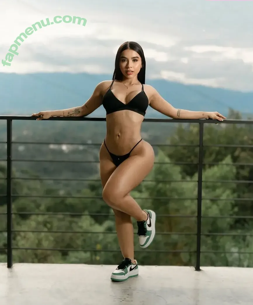 Angielorena nude photo #0002 (Angielorena)