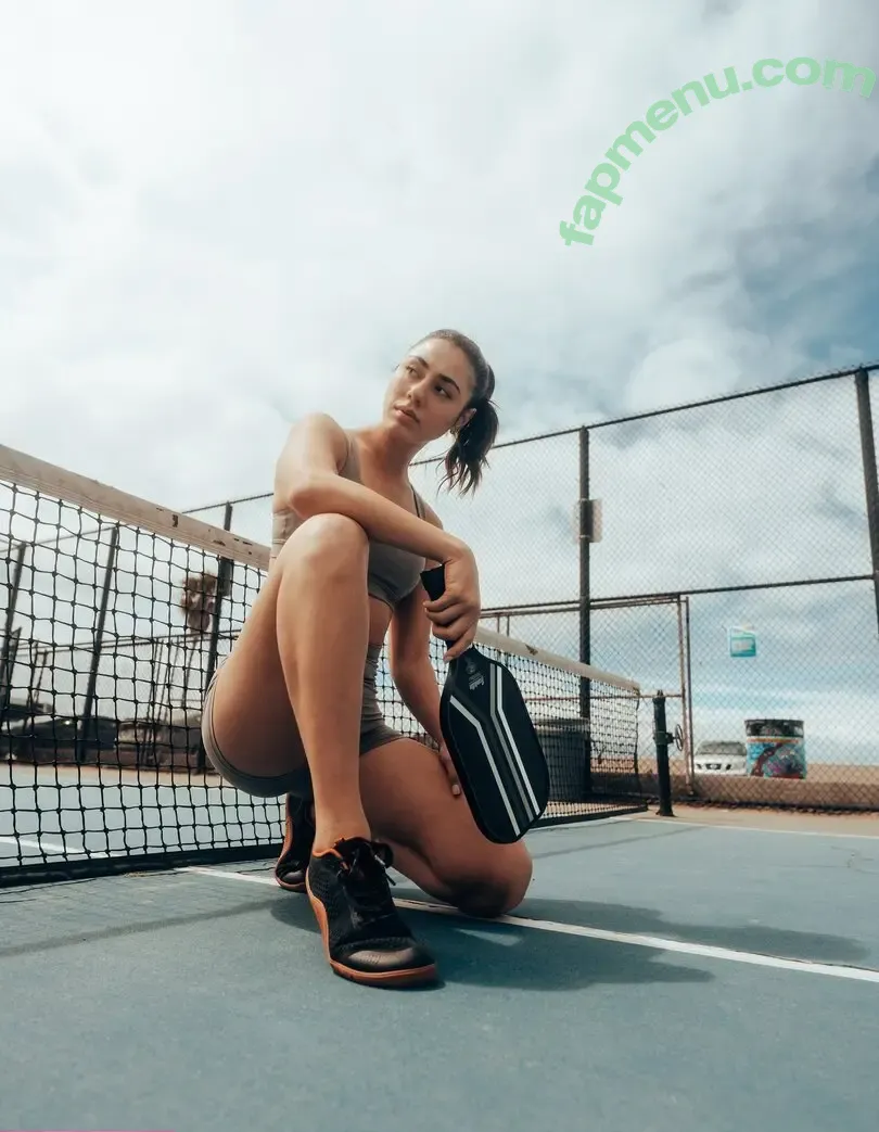 angieqcalderone nude photo #0013 (Angeline Quàn Calderóne)