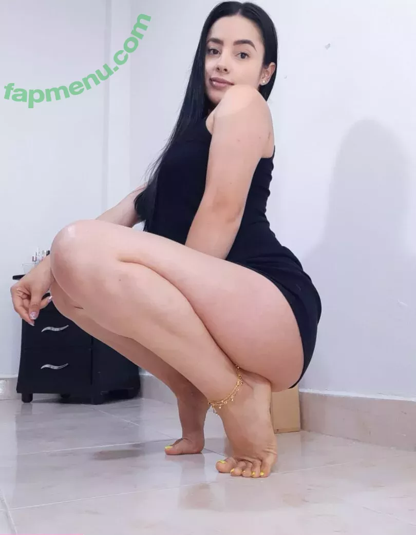 Angiiefeet nude photo #0001 (Angiieefeet2 / angieefeet)