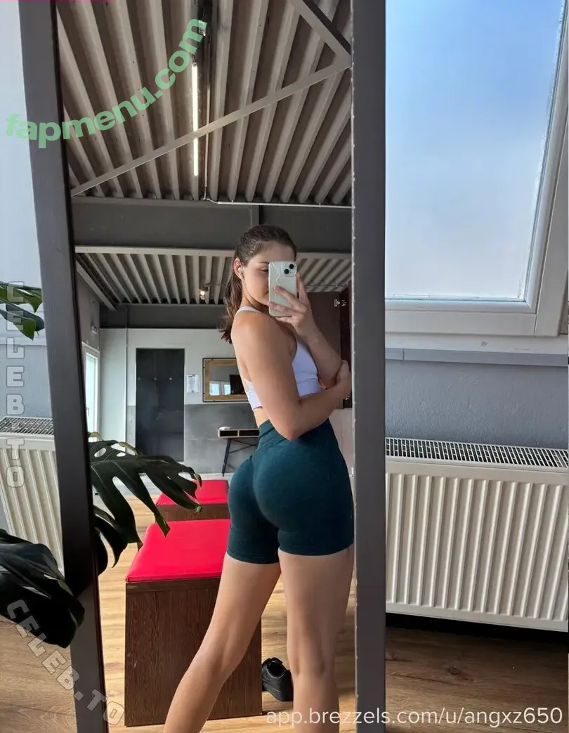 Angx.z650 nude photo #0030 (Angx.z650)