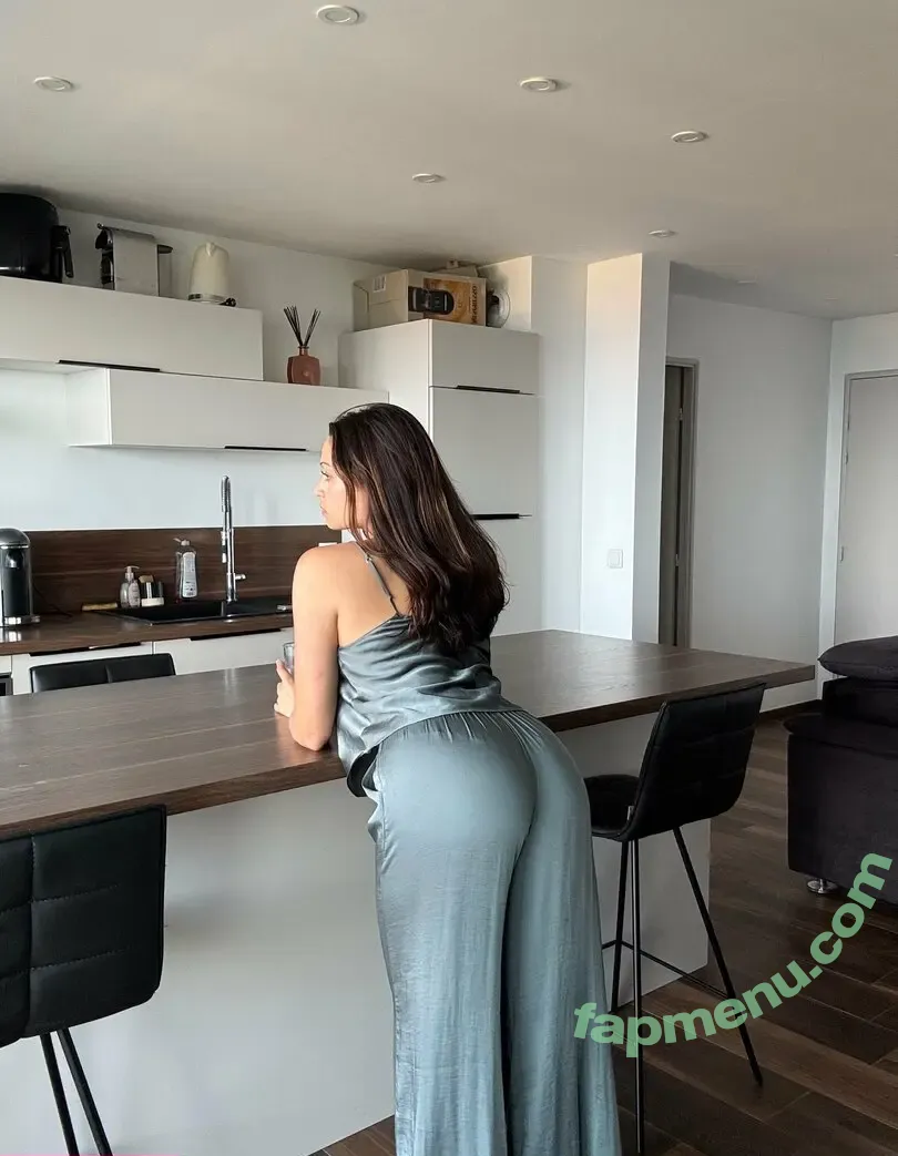 angxloff nude photo #0025 (angxl_cute)