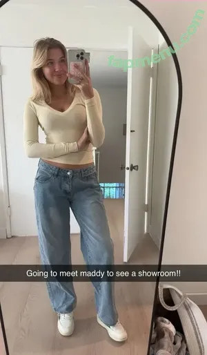 Aniela Leon / anielaleon nude photo #0615