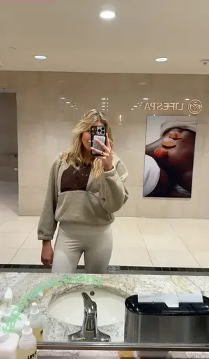 Aniela Leon / anielaleon nude photo #0650