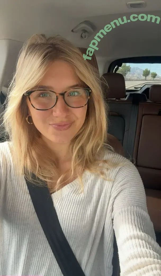 Aniela Leon nude photo #0604 (anielaleon)