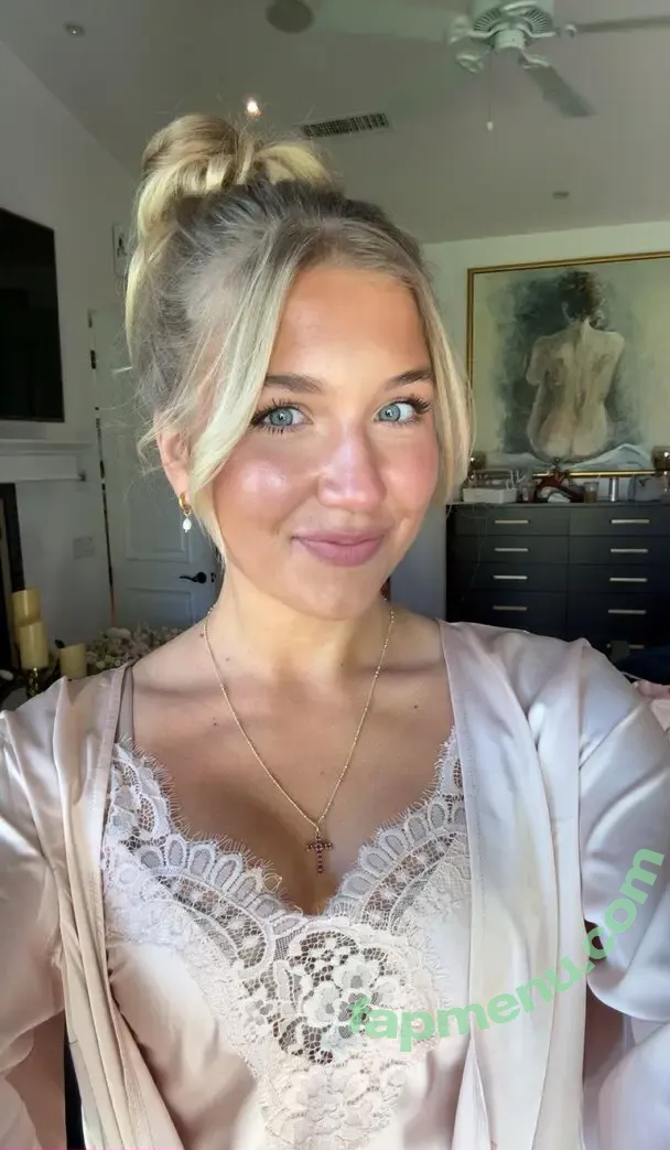 Aniela Leon nude photo #0660 (anielaleon)