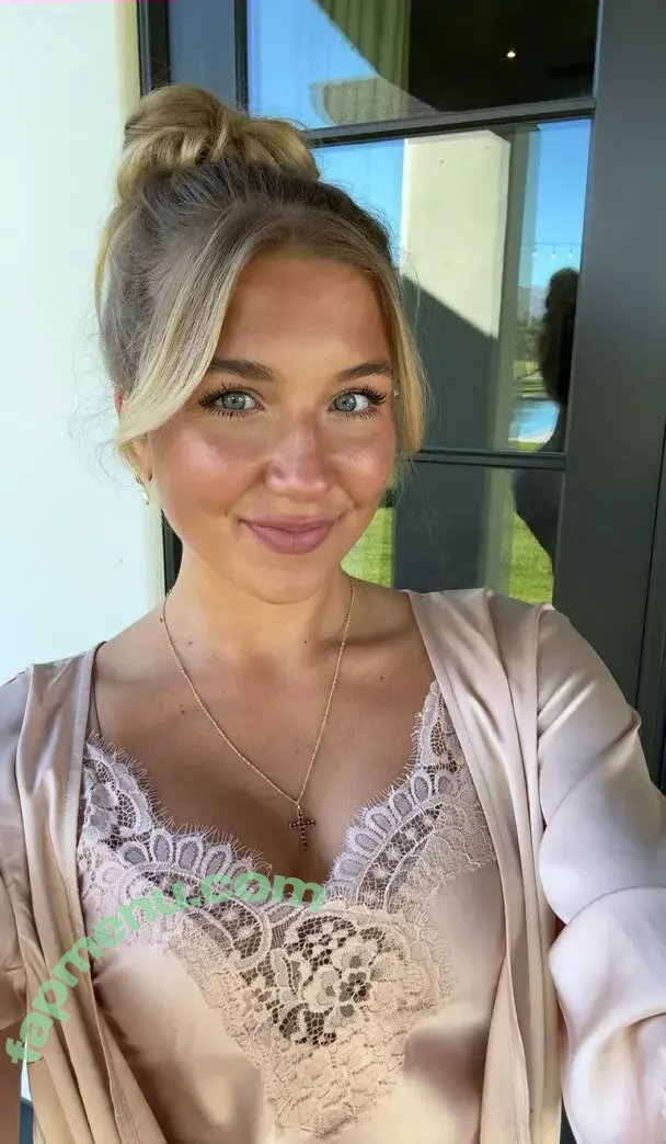 Aniela Leon nude photo #0662 (anielaleon)