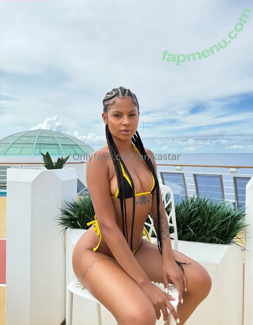 anikastar nude photo #0211 (iamanikastar)