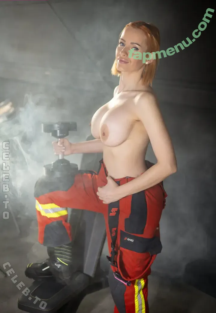 Anike Ekina nude photo #0194 (anike.official / anike_ekina / anikeekina)