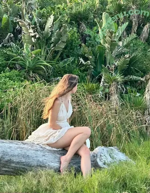 Animaechan nude photo #0430