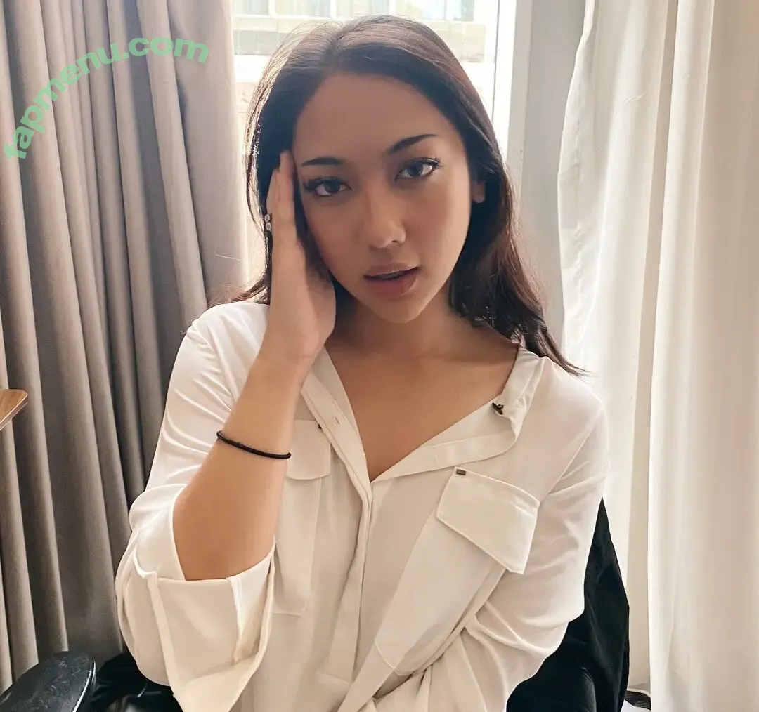 Anindita Hidayat nude photo #0057 (aninditahidayat)