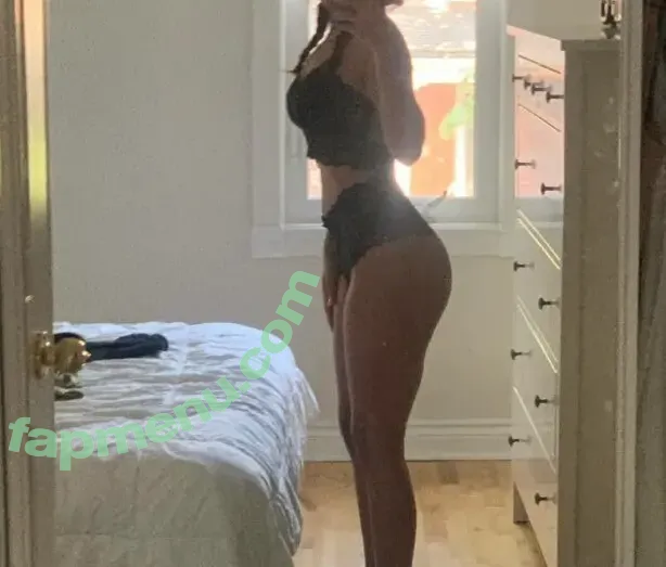Aniqa Khan nude photo #0019 (niqskhan / sweetinnocentangel)