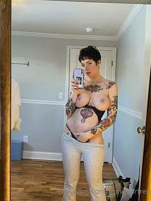 Anisa Jomha / AnisaJomha / AnisaTheGreasy / Annie Jay / anniejay nude photo #0072