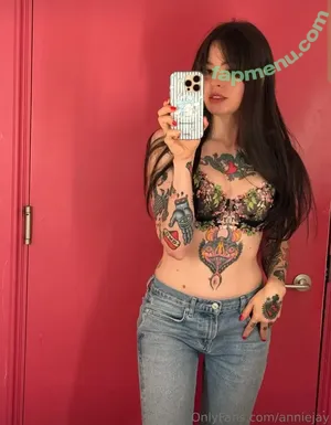 Anisa Jomha / AnisaJomha / AnisaTheGreasy / Annie Jay / anniejay nude photo #0718