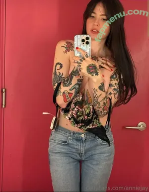 Anisa Jomha / AnisaJomha / AnisaTheGreasy / Annie Jay / anniejay nude photo #0720