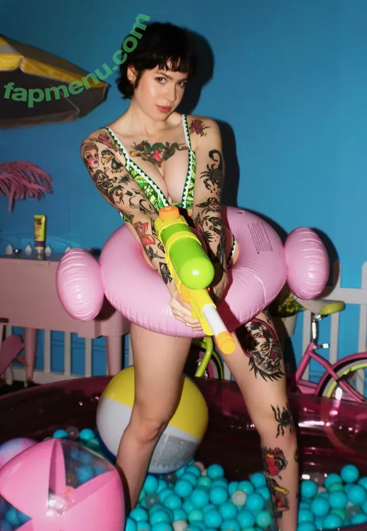 Anisa Jomha nude photo #0280 (AnisaJomha / AnisaTheGreasy / Annie Jay / anniejay)