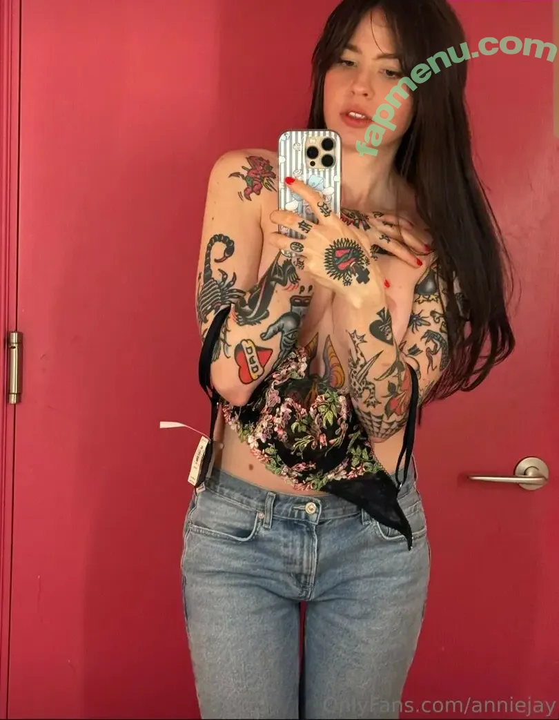 Anisa Jomha nude photo #0720 (AnisaJomha / AnisaTheGreasy / Annie Jay / anniejay)