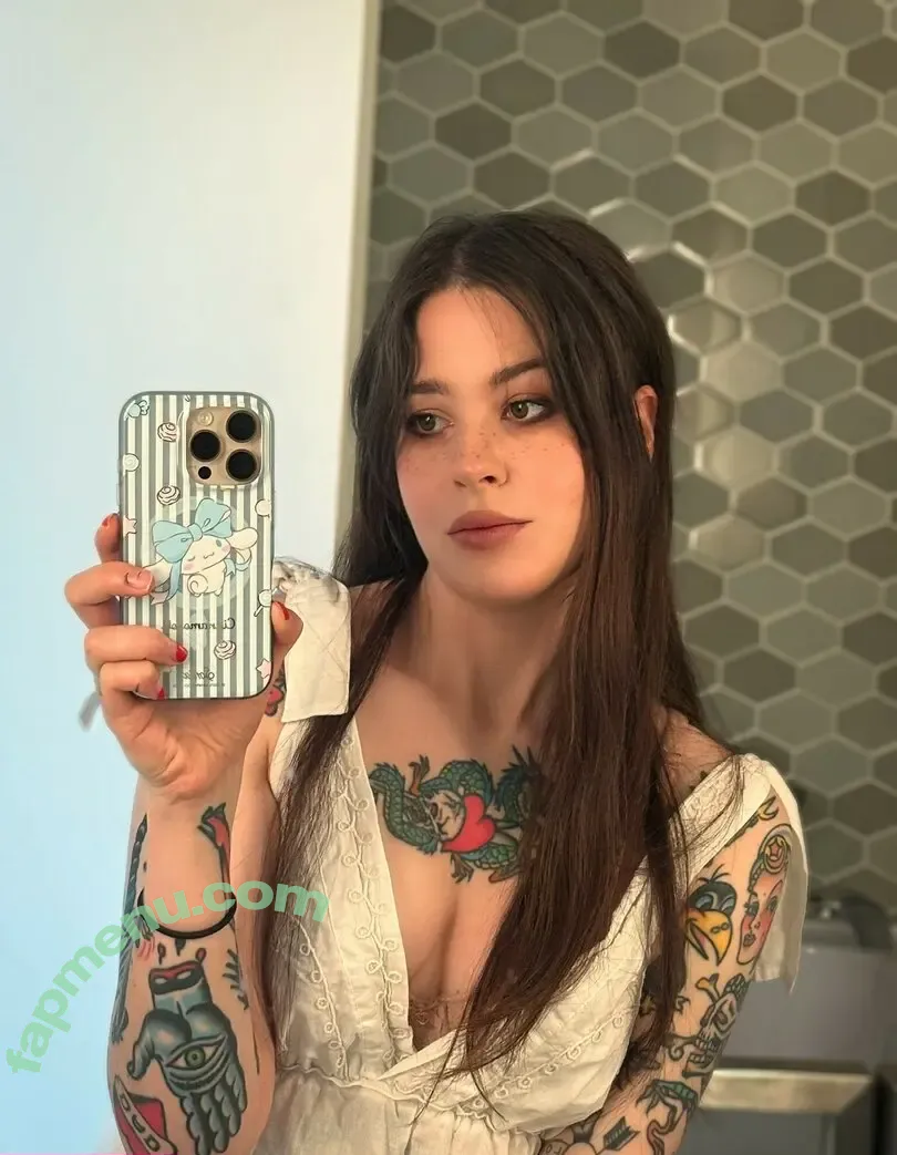 Anisa Jomha nude photo #0772 (AnisaJomha / AnisaTheGreasy / Annie Jay / anniejay)