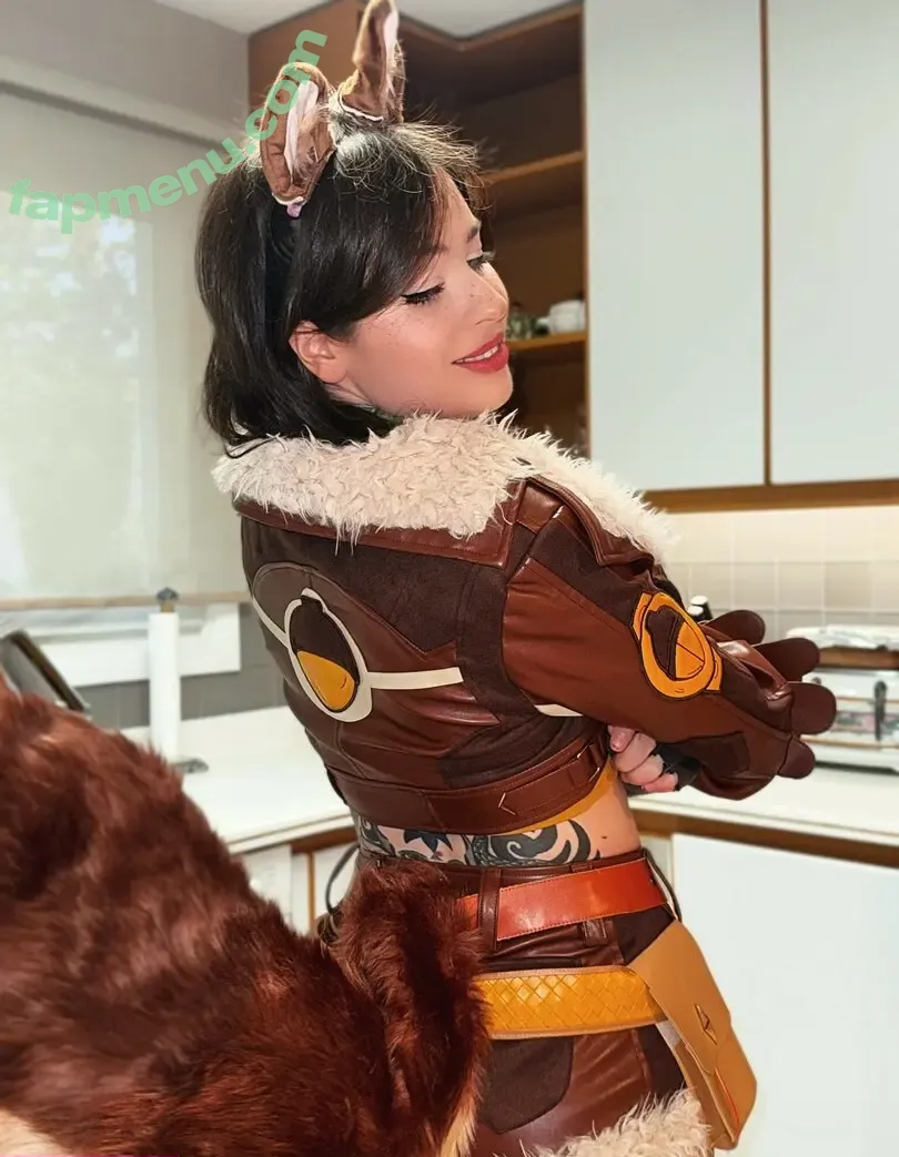 Anisa Jomha nude photo #0774 (AnisaJomha / AnisaTheGreasy / Annie Jay / anniejay)