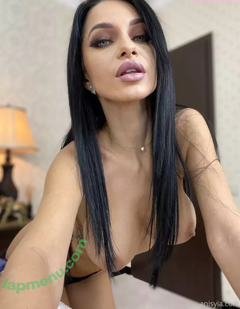 Anisyia nude photo #0074 (anisyialovee)