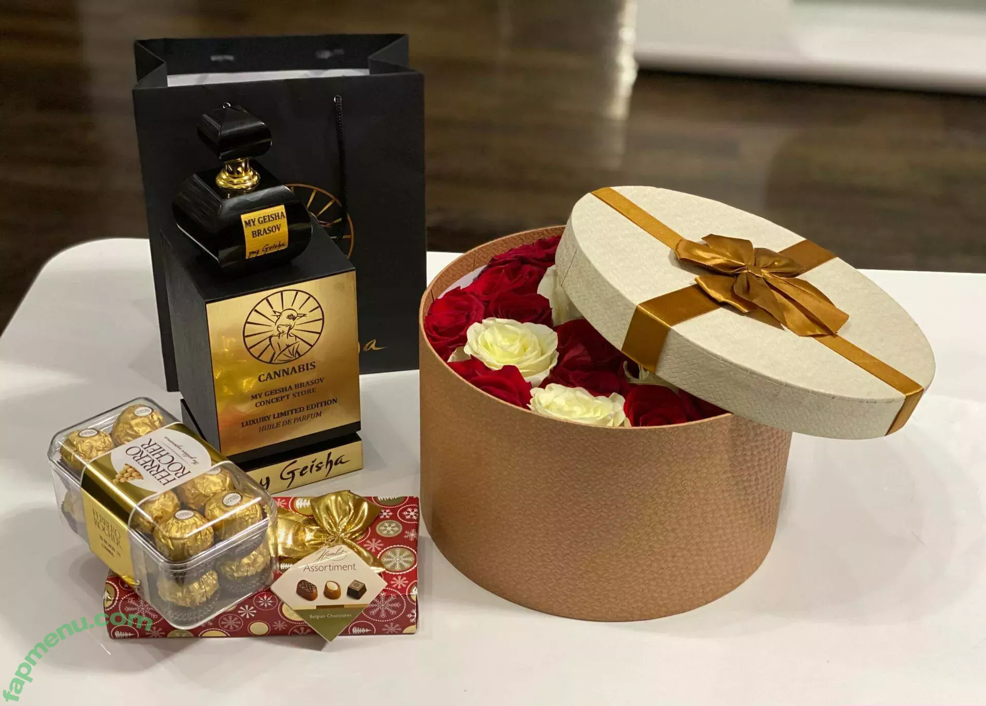 Anisyia nude photo #0094 (anisyialovee)