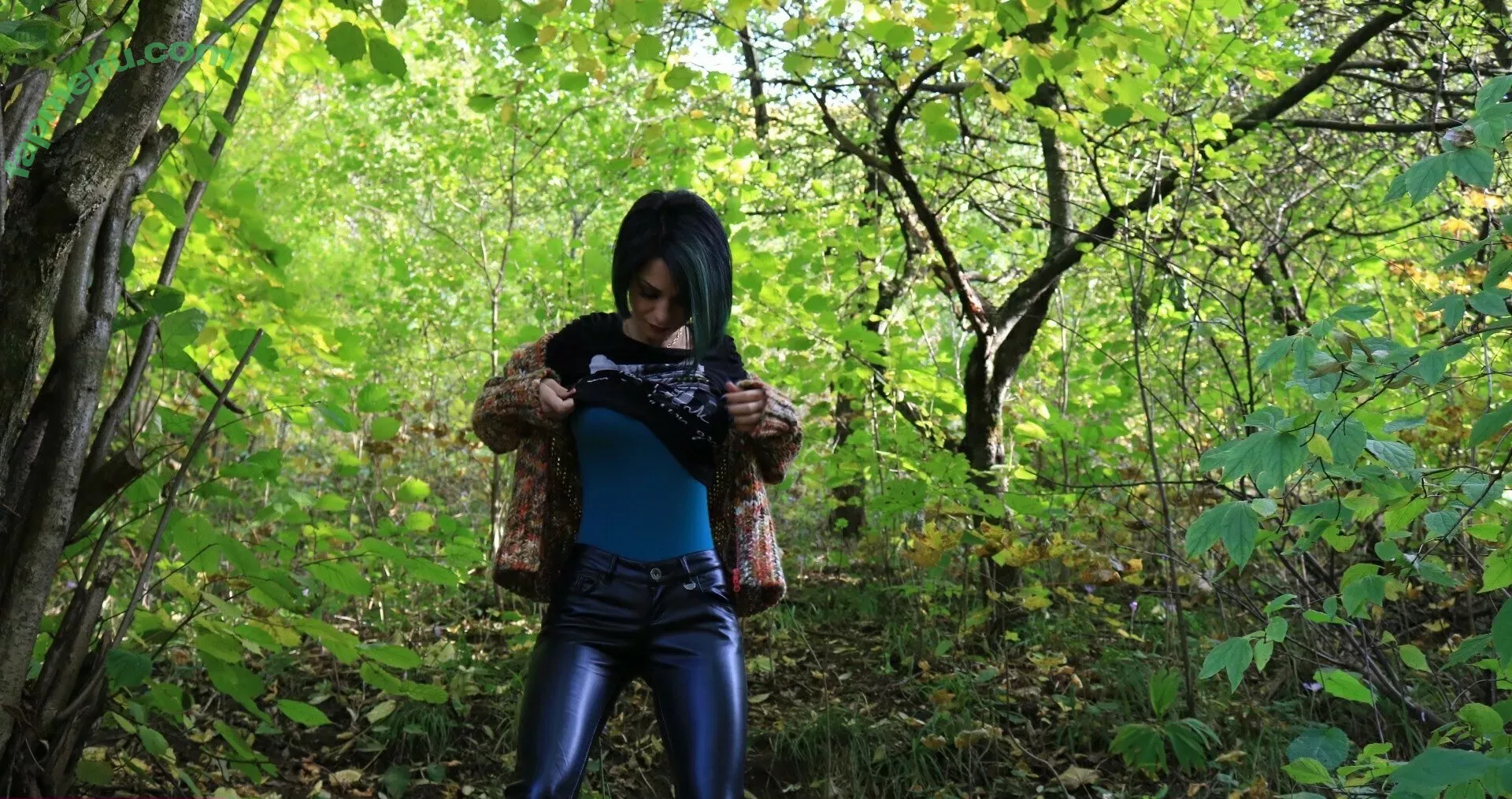 Anisyia nude photo #0111 (anisyialovee)