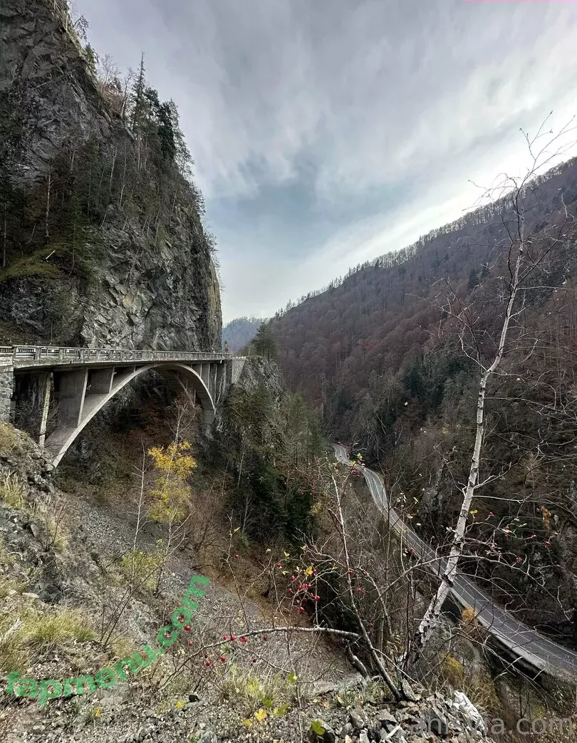 Anisyia nude photo #0255 (anisyialovee)