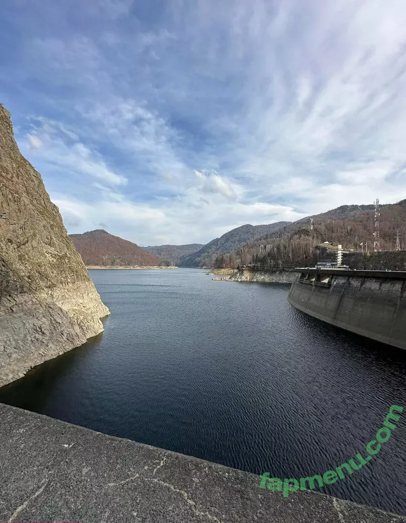 Anisyia nude photo #0270 (anisyialovee)