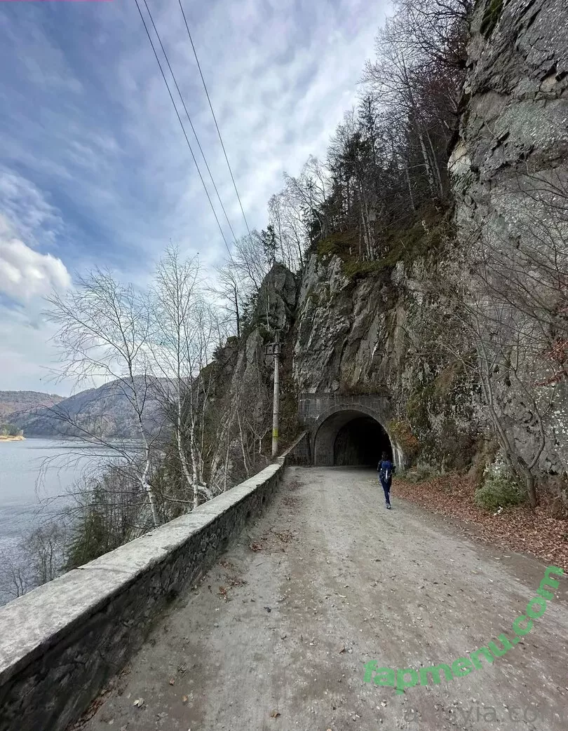 Anisyia nude photo #0271 (anisyialovee)