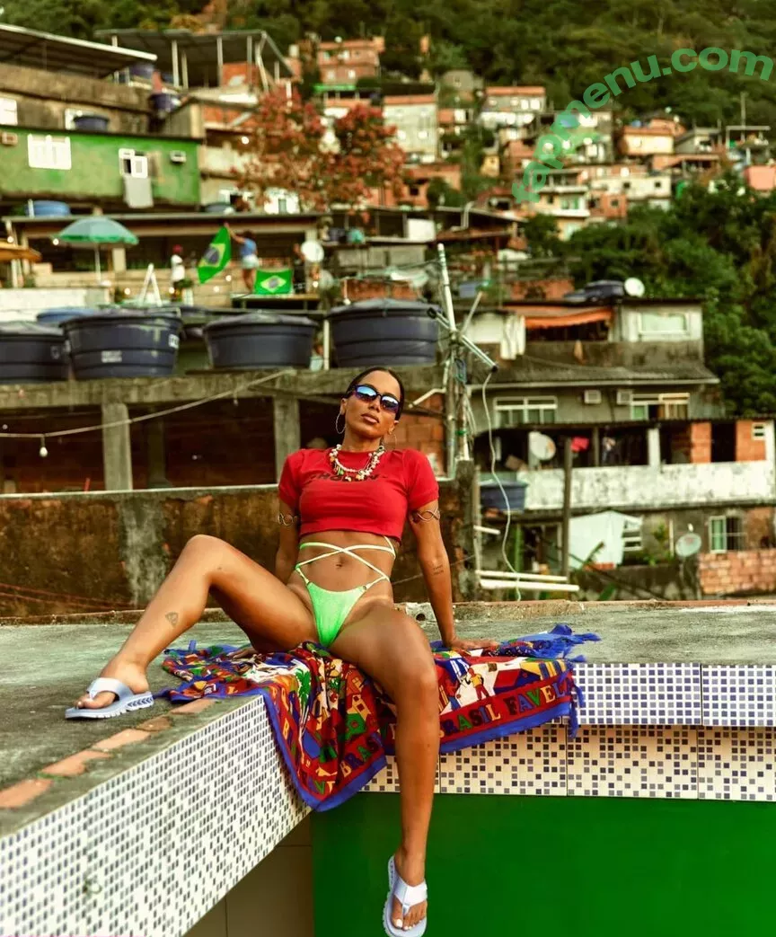 Anitta nude photo #1288 (Anitta)