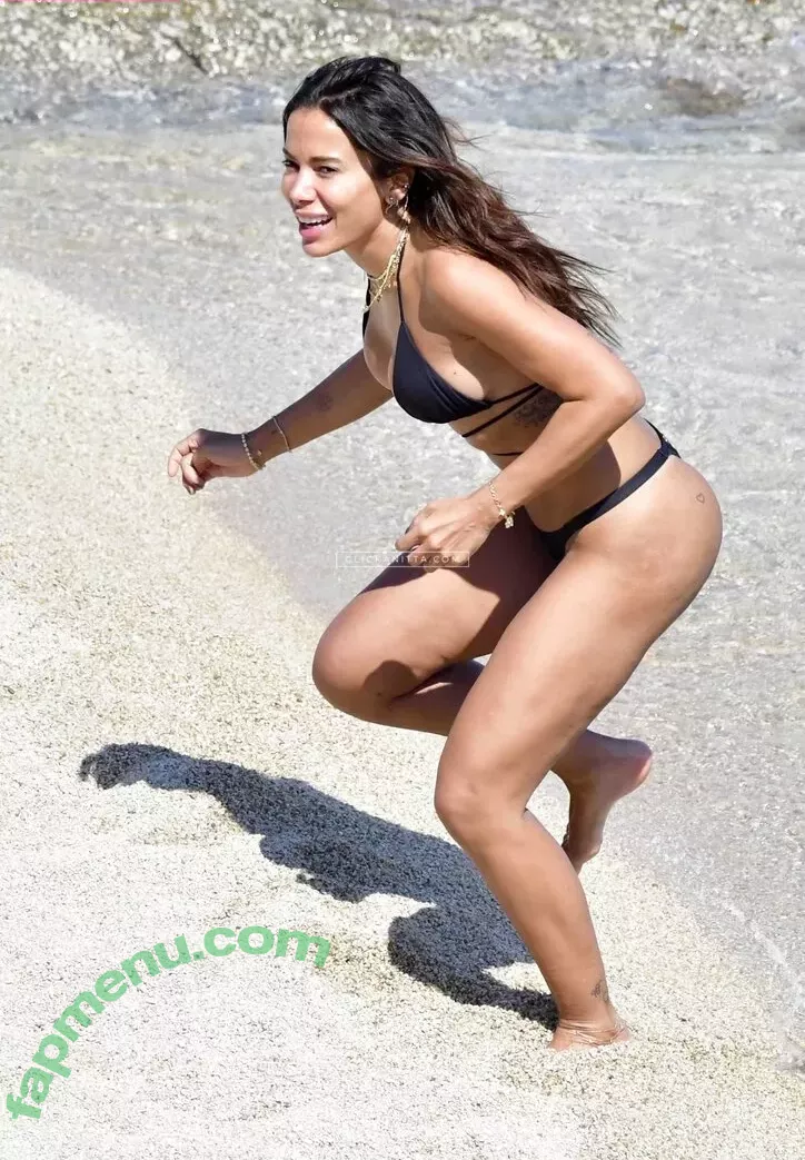 Anitta nude photo #1340 (Anitta)