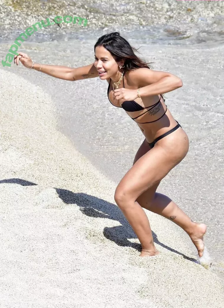 Anitta nude photo #1346 (Anitta)