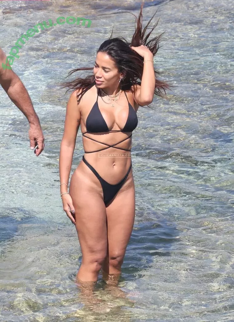 Anitta nude photo #1350 (Anitta)