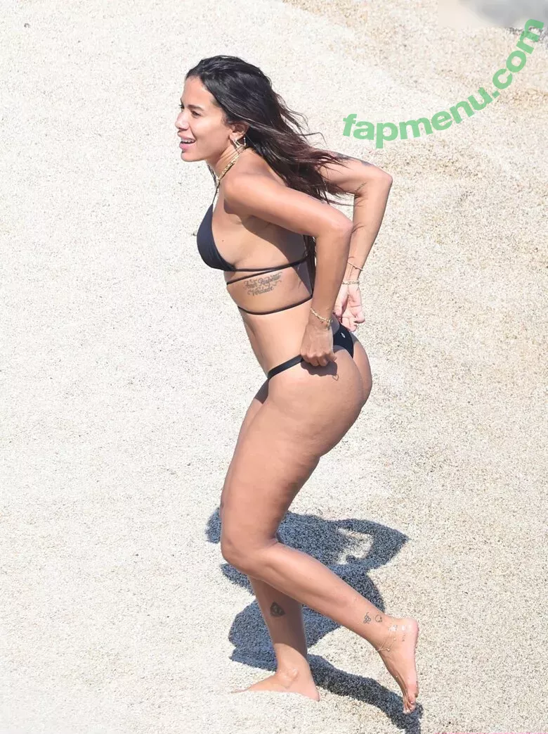 Anitta nude photo #1367 (Anitta)