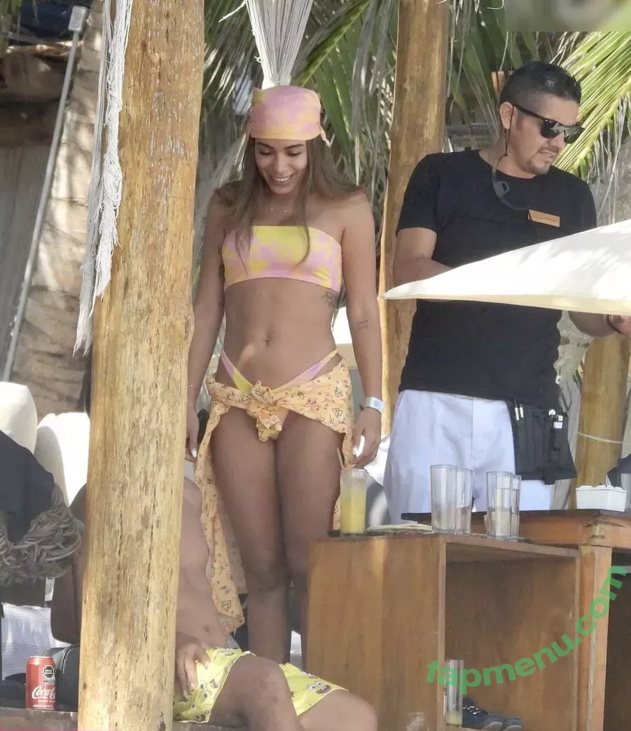 Anitta nude photo #1454 (Anitta)