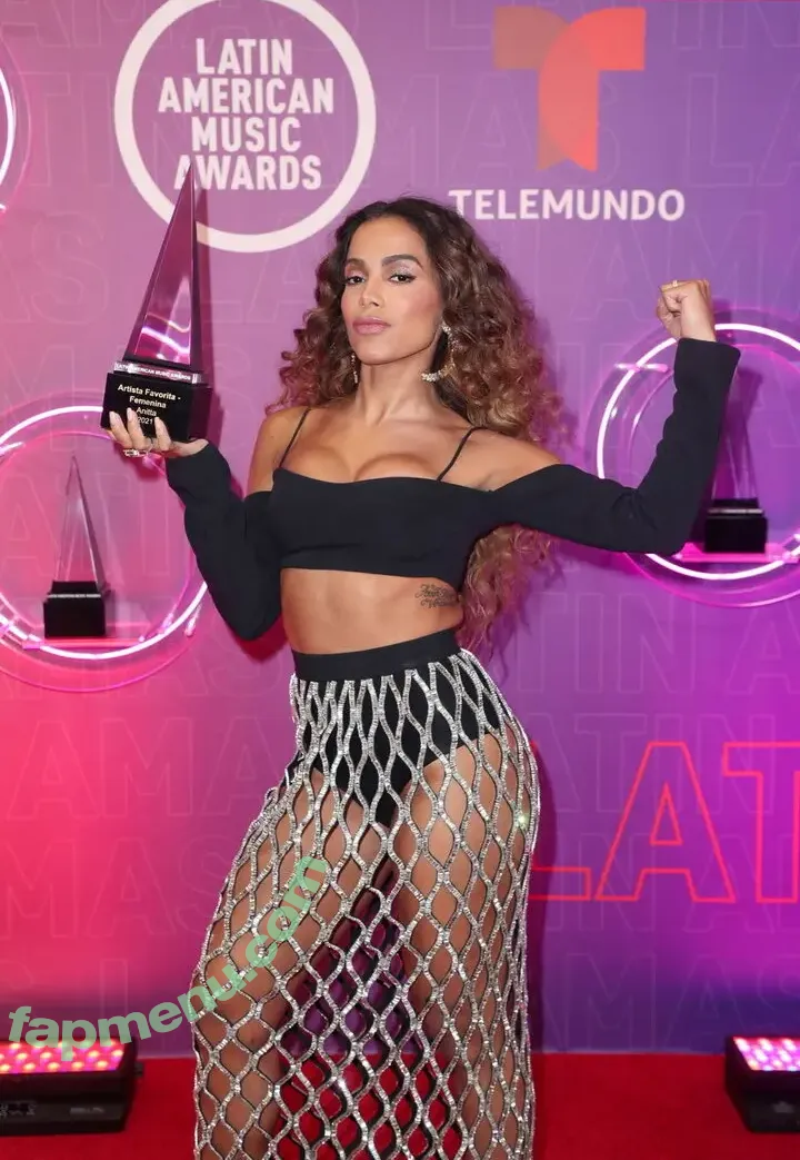 Anitta nude photo #2362 (Anitta)