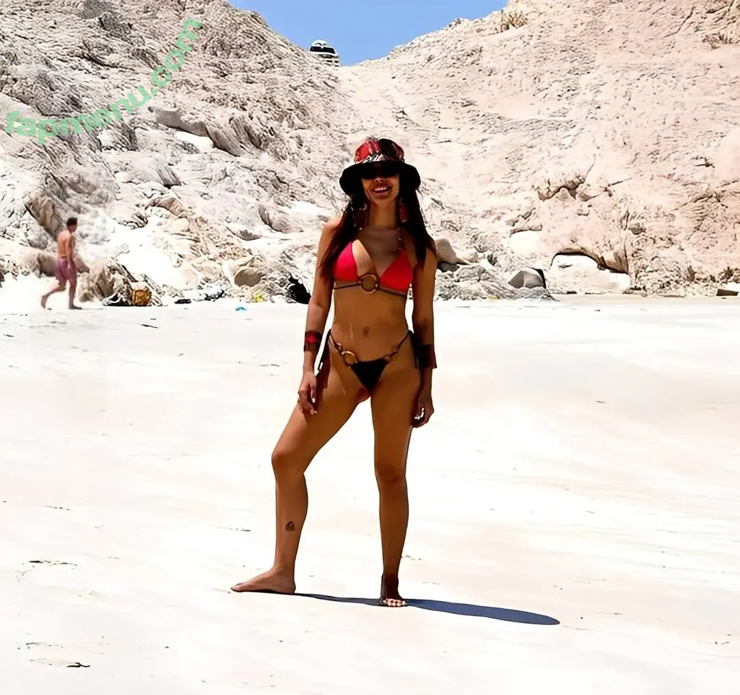 Anitta nude photo #2477 (Anitta)