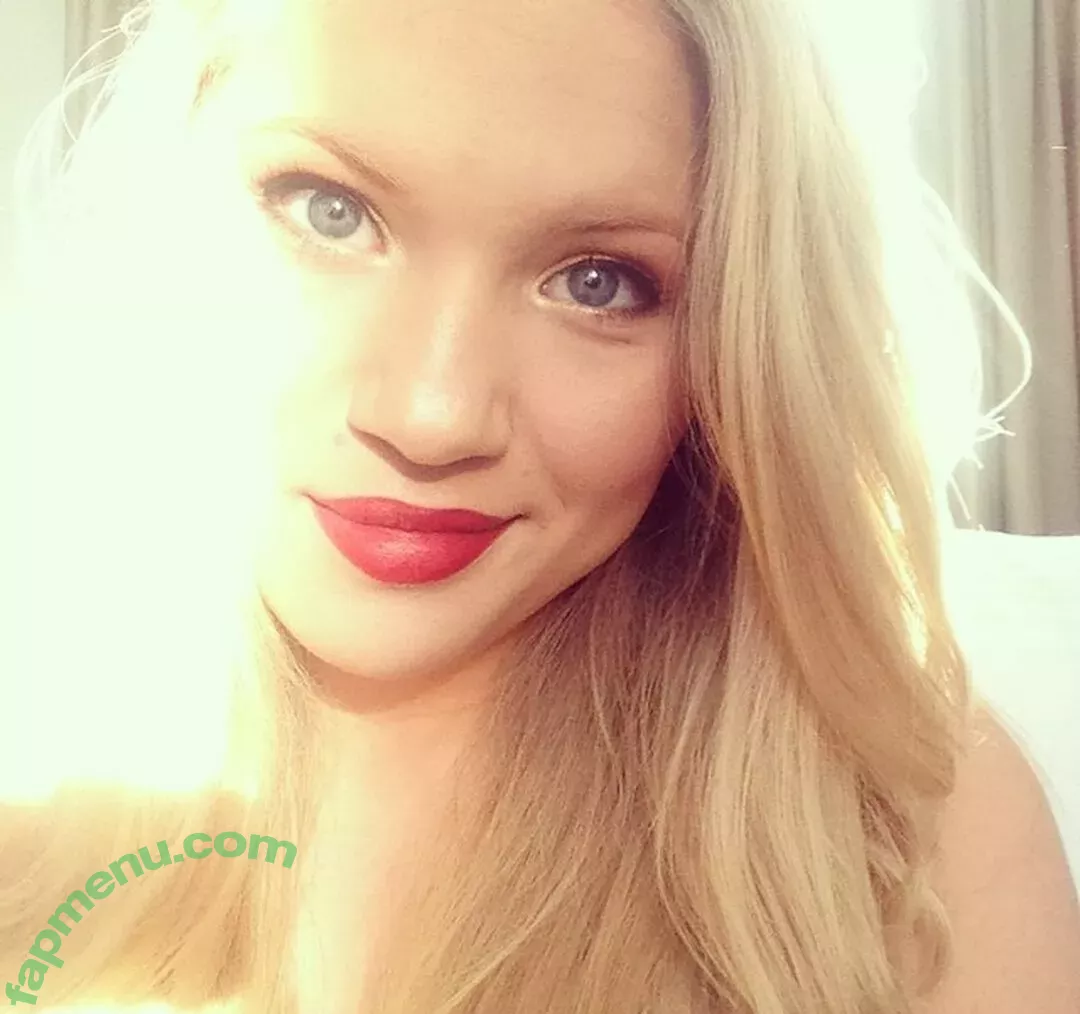 Anja Nissen nude photo #0065 (anja_nissen / anjanissen)