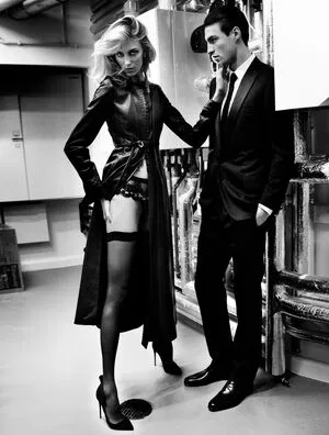 Anja Rubik / anja_rubik / anjarubikblog / anjarubikofficialfanpage nude photo #0079