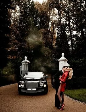 Anja Rubik / anja_rubik / anjarubikblog / anjarubikofficialfanpage nude photo #0092