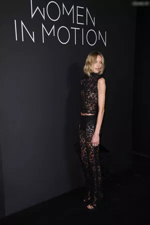 Anja Rubik / anja_rubik / anjarubikblog / anjarubikofficialfanpage nude photo #0153