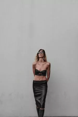 Anja Rubik / anja_rubik / anjarubikblog / anjarubikofficialfanpage nude photo #0157