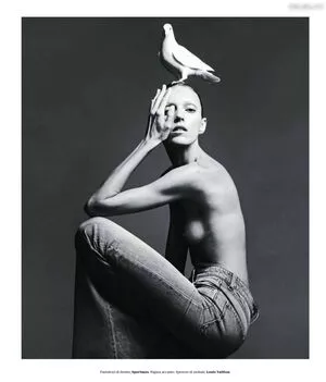 Anja Rubik / anja_rubik / anjarubikblog / anjarubikofficialfanpage nude photo #0173