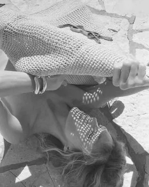 Anja Rubik / anja_rubik / anjarubikblog / anjarubikofficialfanpage nude photo #0294