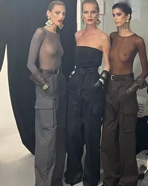 Anja Rubik / anja_rubik / anjarubikblog / anjarubikofficialfanpage nude photo #0305